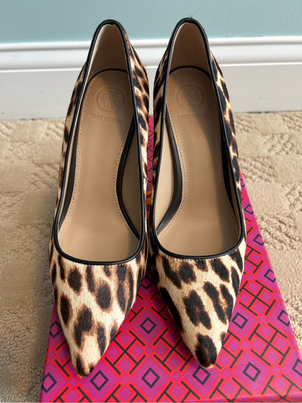Tory Burch Leopard Pointed Toe Pumps, womens 6.5